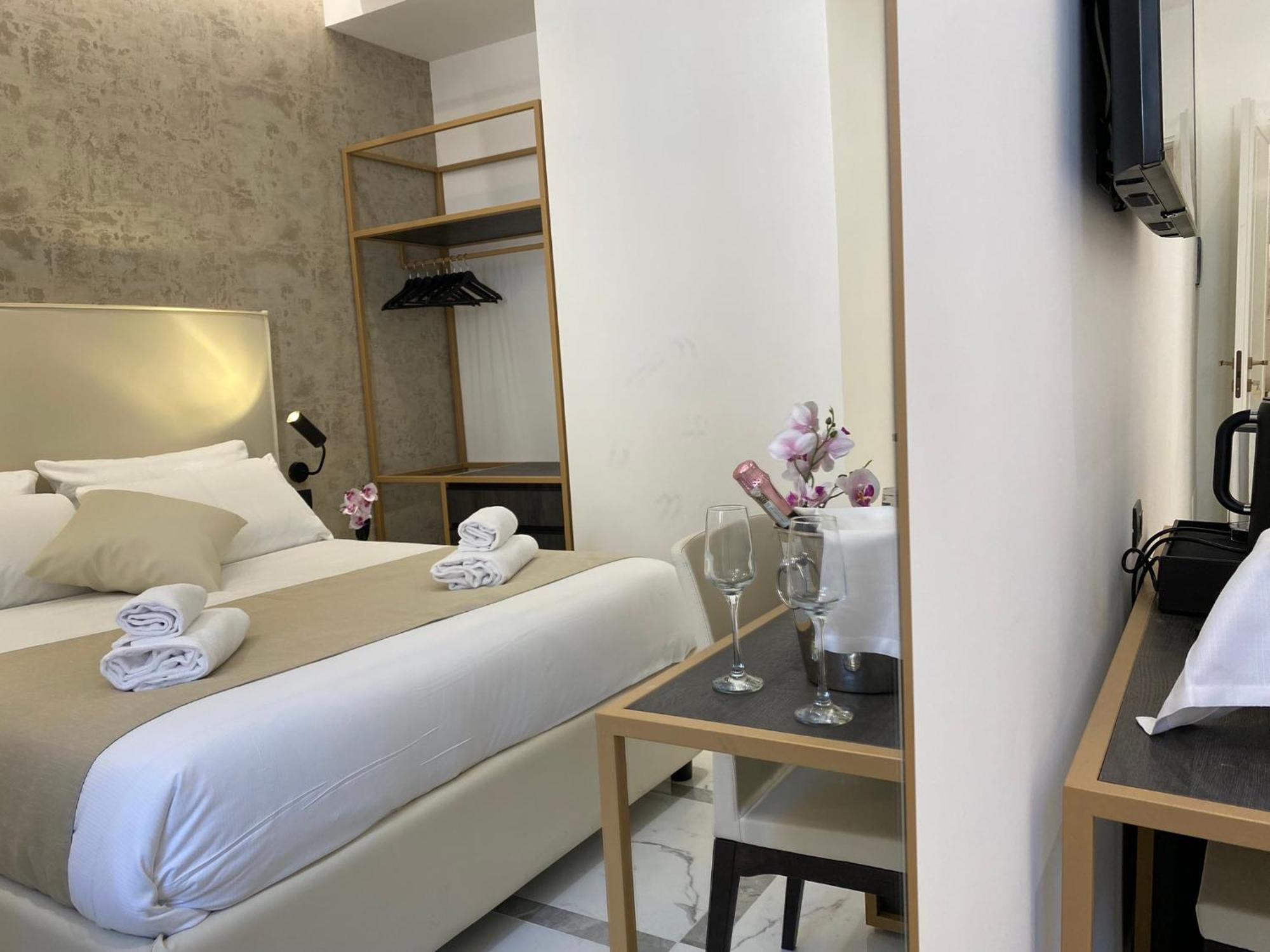 Suite Croce Rome Exterior photo