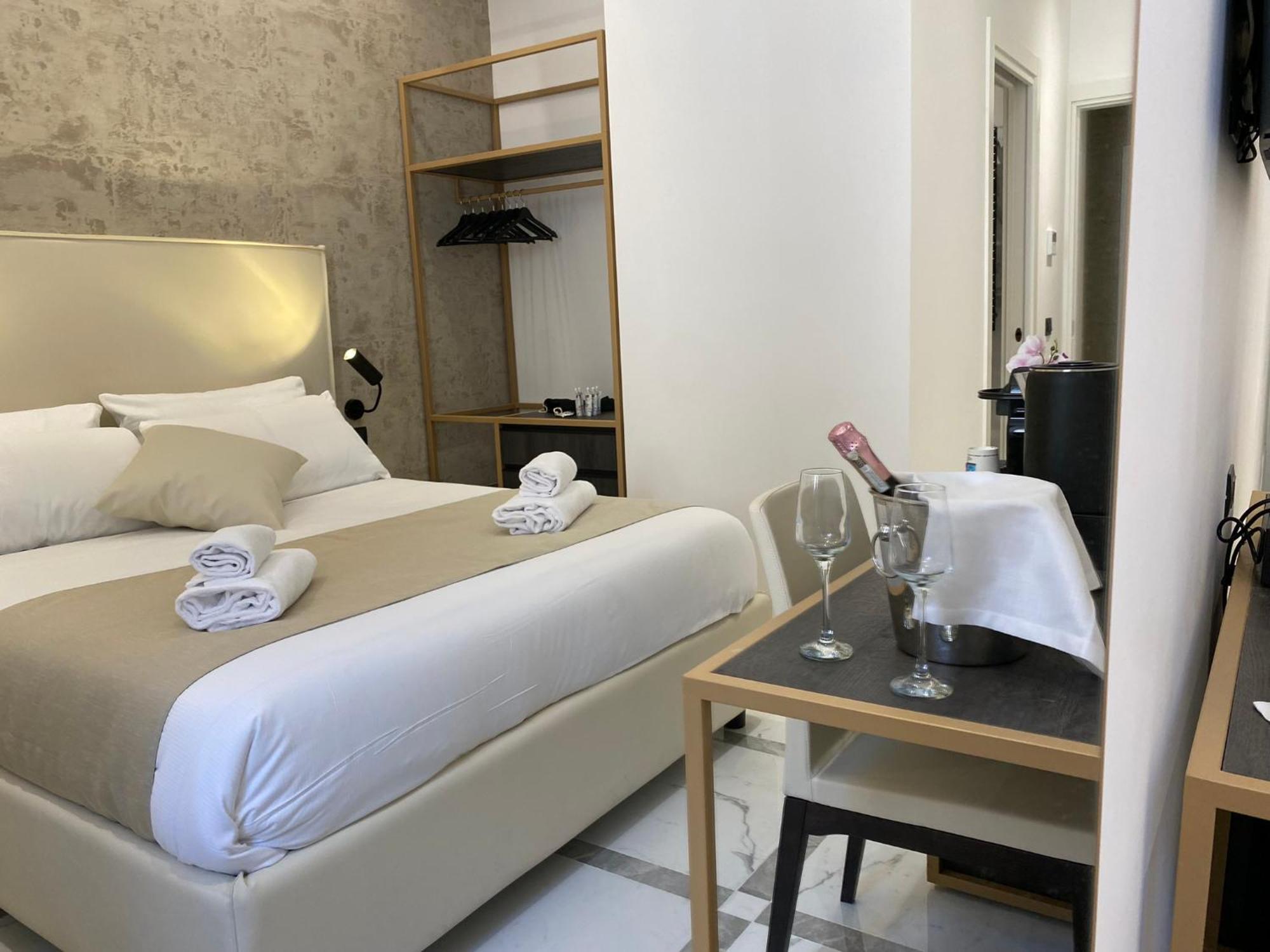 Suite Croce Rome Exterior photo